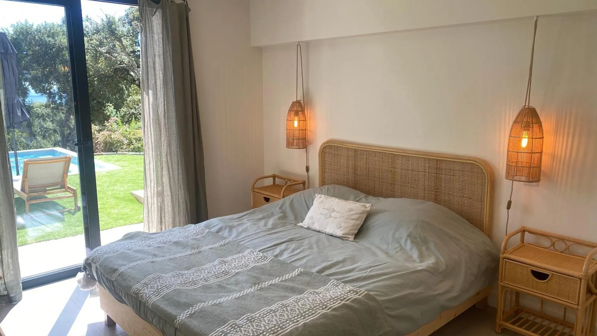 Villa La Chamade, Superbe Vue Mer, 12 Pers, Piscine La Croix-Valmer 0*,  France